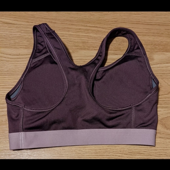 FINAL PRICE Nike Dri-Fit Purple Sports Bra XS Racerback Stretchy Padded Exercise - Picture 3 of 4